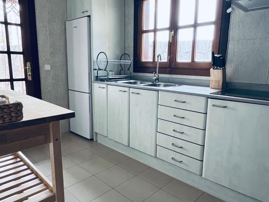 Villa Atienza 99 Плая Бланка Екстериор снимка