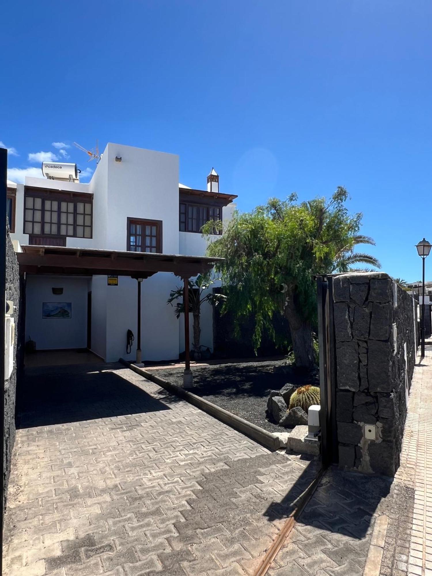 Villa Atienza 99 Плая Бланка Екстериор снимка